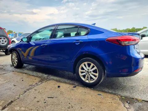 2017 KIA FORTE VIN 3KPFL4A75HE027699 фото 2
