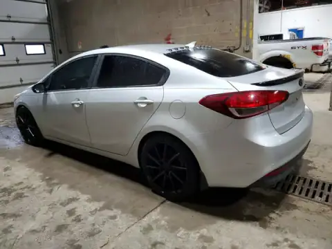 3KPFK4A79HE085611 — 2017 Kia Forte, photo 2 from Copart 08.10.2026, Mechanical damage