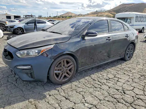 3KPF34AD2LE255934 — 2020 Kia Forte, вандализм (Vandalism), фото до ремонта