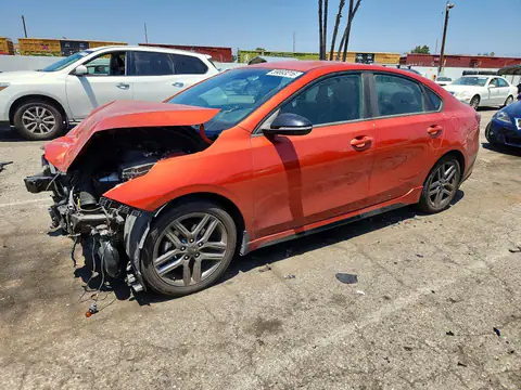 3KPF34AD1LE140080 — 2020 Kia Forte, Передняя часть (Front End), фото до ремонта