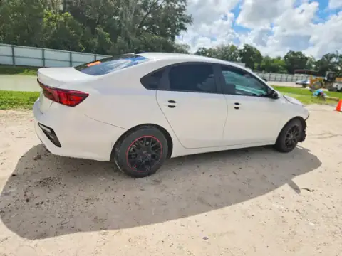 3KPF24AD7LE252093 — 2020 Kia Forte, zdjęcie 3 z Copart 29.09.2026, Przód