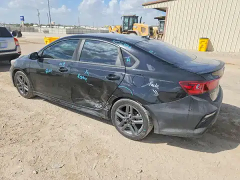 3KPF34AD4LE155754 — 2020 Kia Forte, фото 2 з Copart 23.09.2026, Бокова частина