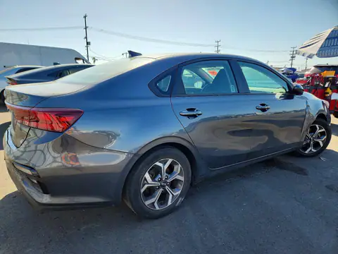 2020 KIA Forte VIN 3KPF24AD4LE198865 фото 3