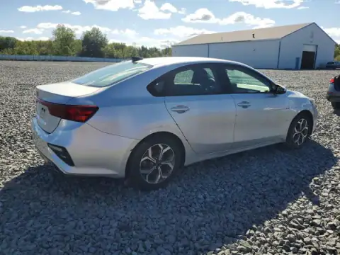3KPF24AD1LE216271 — 2020 Kia Forte, фото 3 з Copart 28.09.2026, Механічні пошкодження