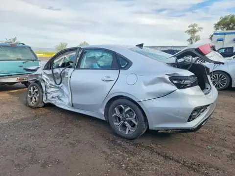 3KPF24AD5LE227385 — 2020 Kia Forte, ფოტო 2, Copart 30.09.2026, წინა ნაწილი