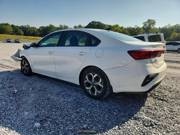 3KPF24AD8LE172964 — 2020 Kia Forte, фото 2 с аукциона Copart 15.10.2026, Передняя часть