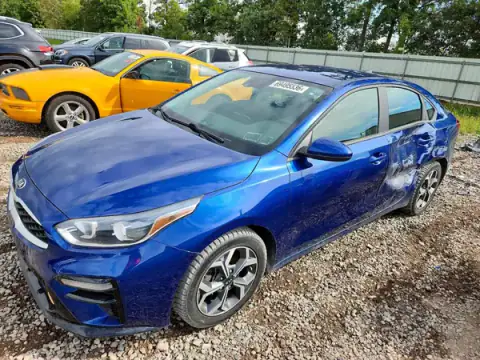 3KPF24AD4LE210304 Kia Forte 2020 — Rear end damage, before-repair photo