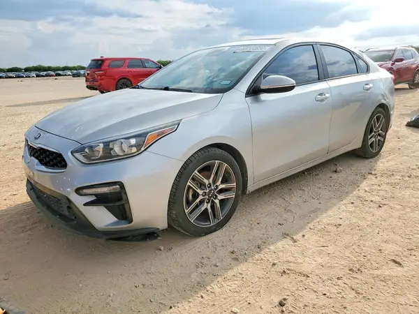 3KPF54AD5LE211548 Kia Forte 2020 — повреждение Механические повреждения, фото до ремонта