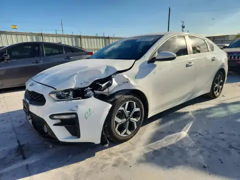 3KPF24AD5LE181587 — 2020 Kia Forte, ПЕРЕДНЯЯ ЧАСТЬ (Front End), фото до ремонта
