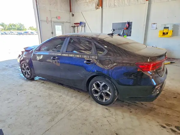 3KPF24AD9LE253164 — 2020 Kia Forte, фото 2 с аукциона Copart, Передняя часть