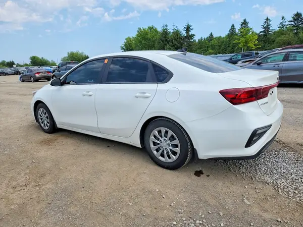 3KPF24AD3ME275405 — 2021 Kia Forte, photo 2 from Copart 29.09.2026, Engine fire