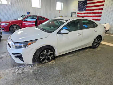 3KPF24AD4ME395231 — 2021 Kia Forte, Передняя часть (Front End), фото до ремонта