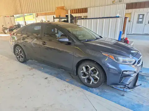 3KPF24AD6ME337492 — 2021 Kia Forte, zdjęcie 4 z Copart, Bok