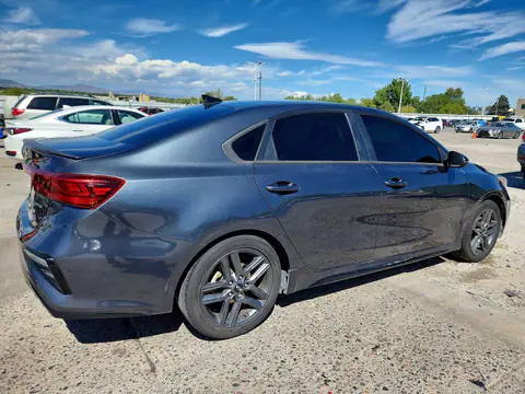 3KPF34AD5ME268422 — 2021 Kia Forte, фото 3 с аукциона Copart 28.10.2026, БОКОВАЯ ЧАСТЬ