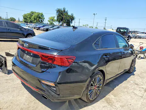 3KPF44AC4ME412157 — 2021 Kia Forte, photo 3 from Copart 22.10.2026, Front end