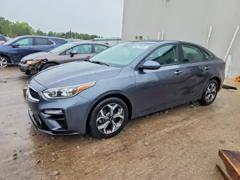 3KPF24AD2ME388245 — 2021 Kia Forte, Bok (Side), zdjęć przed naprawą