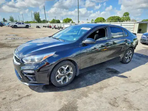 3KPF24AD8ME337039 — 2021 Kia Forte, ЗАДНЯЯ ЧАСТЬ (Rear End), фото до ремонта