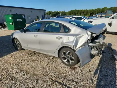 3KPF24AD7ME309524 — 2021 Kia Forte, zdjęcie 2 z Copart, Tył
