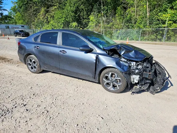 3KPF24AD9ME380367 — 2021 Kia Forte, photo 4 from Copart, Front end