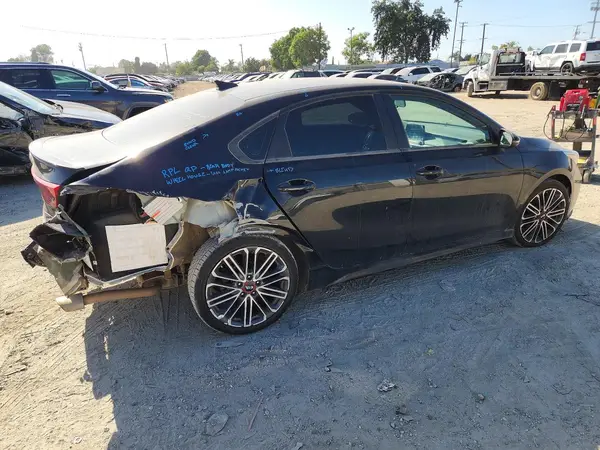 3KPF44AC3ME407533 — 2021 Kia Forte, фото 3 с аукциона Copart, Задняя часть