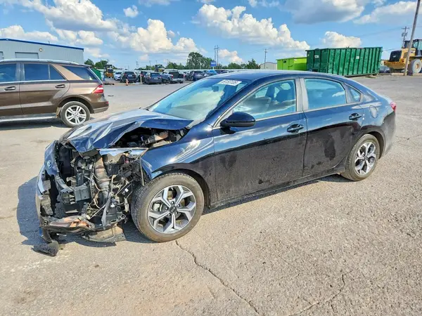3KPF24AD7ME360179 Kia Forte 2021 — Front end damage, before-repair photo