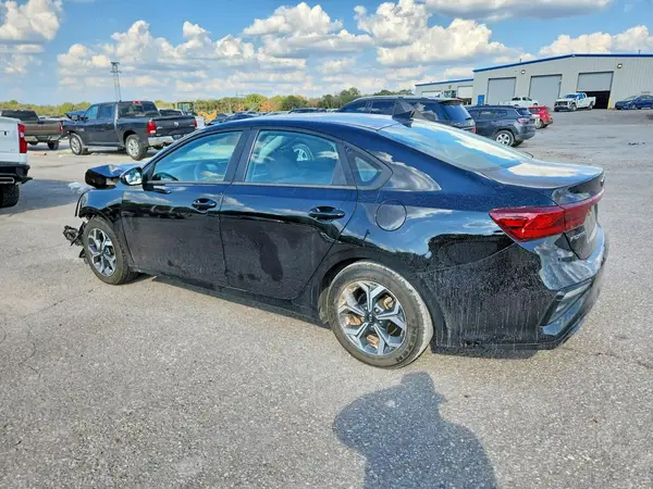 3KPF24AD7ME360179 — 2021 Kia Forte, photo 2 from Copart 01.10.2026, Front end