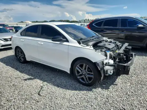 3KPF34AD8ME378252 — 2021 Kia Forte, photo 4 from Copart, Front end
