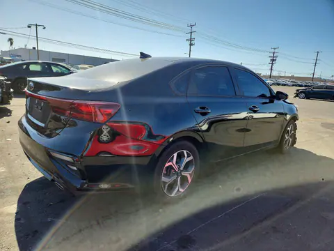 2021 KIA Forte VIN 3KPF24AD2ME387449 фото 3