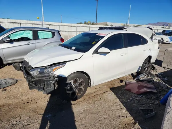 3KPF24AD1ME305274 — 2021 Kia Forte, Rear end (Rear End), before-repair photos