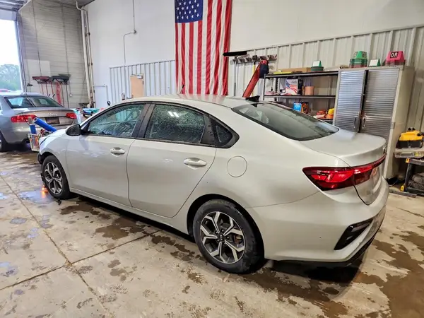 3KPF24AD5ME339492 — 2021 Kia Forte, photo 2 from Copart, Front end