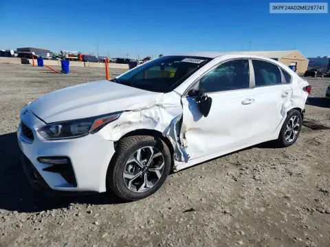 3KPF24AD2ME287741 — 2021 Kia Forte, წინა ნაწილი, ფოტოები შეკეთებამდე