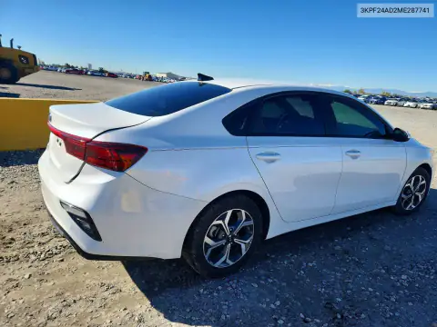 3KPF24AD2ME287741 — 2021 Kia Forte, zdjęcie 3 z Copart, Przód