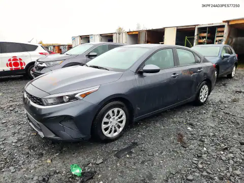 3KPF24AD3PE577250 — 2023 Kia Forte, Бокова частина, фото до ремонту