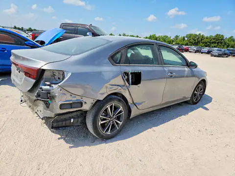 2024 KIA FORTE VIN 3KPF24AD0RE715538 фото 3