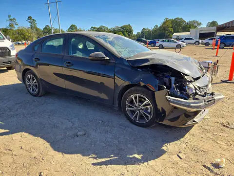 3KPF24AD1RE705357 — 2024 Kia Forte, zdjęcie 4 z Copart, Przód