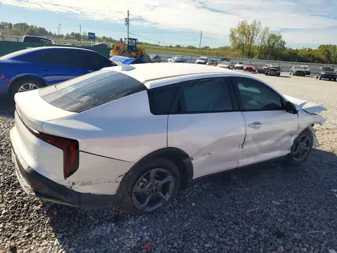 3KPFT4DEXSE108683 — 2025 Kia K4, фото 3 с аукциона Copart, ПЕРЕДНЯЯ ЧАСТЬ