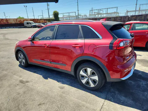 2017 KIA Niro VIN KNDCC3LC8H5048081 фото 2