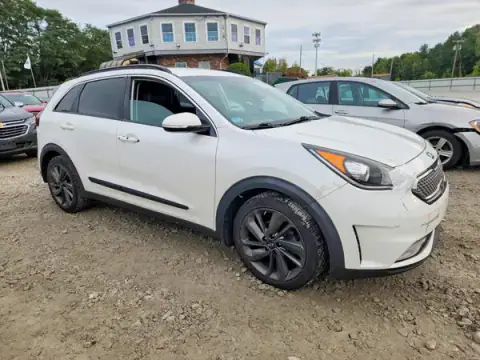 KNDCC3LC7H5058875 — 2017 Kia NIRO, photo 4 from Copart, Front end