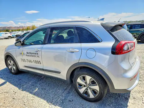 KNDCC3LC7J5143320 — 2018 Kia NIRO, photo 2 from Copart 21.10.2026, Mechanical damage
