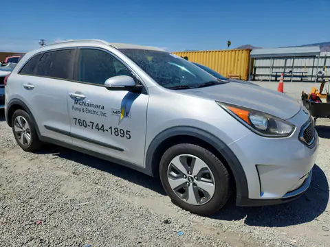 KNDCC3LC7J5143320 — 2018 Kia NIRO, photo 4 from Copart 21.10.2026, Mechanical damage