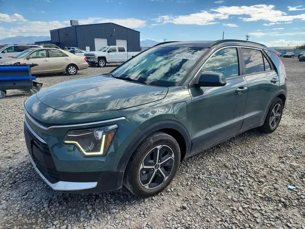 KNDCS3LF3P5090010 Kia NIRO 2023 — Rear end damage, before-repair photo