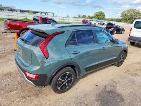 KNDCS3LF4R5162528 — 2024 Kia NIRO, zdjęcie 3 z Copart 20.10.2026, Grad