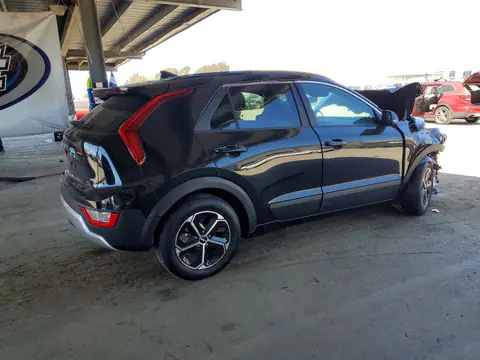 KNDCS3LF4S5250727 — 2025 Kia NIRO, фото 3 с аукциона Copart 13.10.2026, Передняя часть