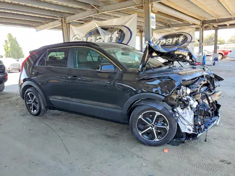 KNDCS3LF4S5250727 — 2025 Kia NIRO, фото 4 с аукциона Copart 13.10.2026, Передняя часть