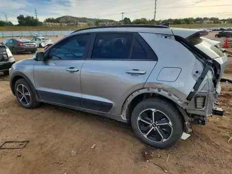 KNDCP3LE9S5263983 — 2025 Kia NIRO, фото 2 с аукциона Copart, ЗАДНЯЯ ЧАСТЬ