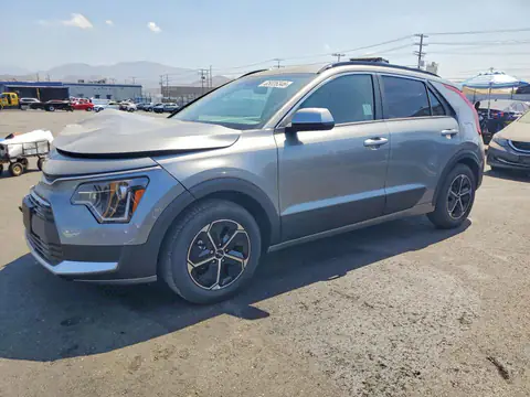 KNDCP3LE0T5350348 — 2026 Kia NIRO, Parte delantera (Front End), fotos antes de reparar