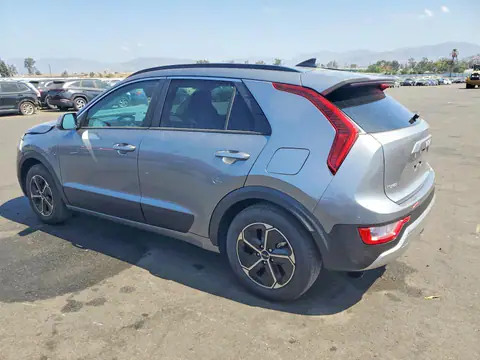 KNDCP3LE0T5350348 — 2026 Kia NIRO, photo 2 from Copart 19.10.2026, Front end