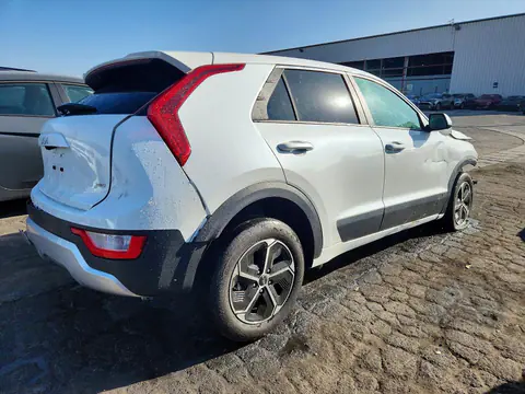 2026 KIA Niro VIN KNDCP3LE1T5349869 фото 3