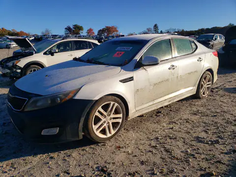 5XXGN4A70FG366583 — 2015 Kia Optima, Uszkodzenia mechaniczne, zdjęć przed naprawą