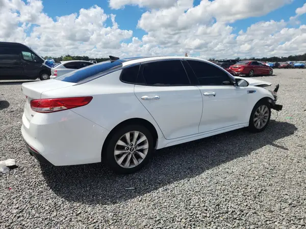 5XXGU4L38GG080723 — 2016 Kia Optima, photo 3 from Copart 06.10.2026, Front end